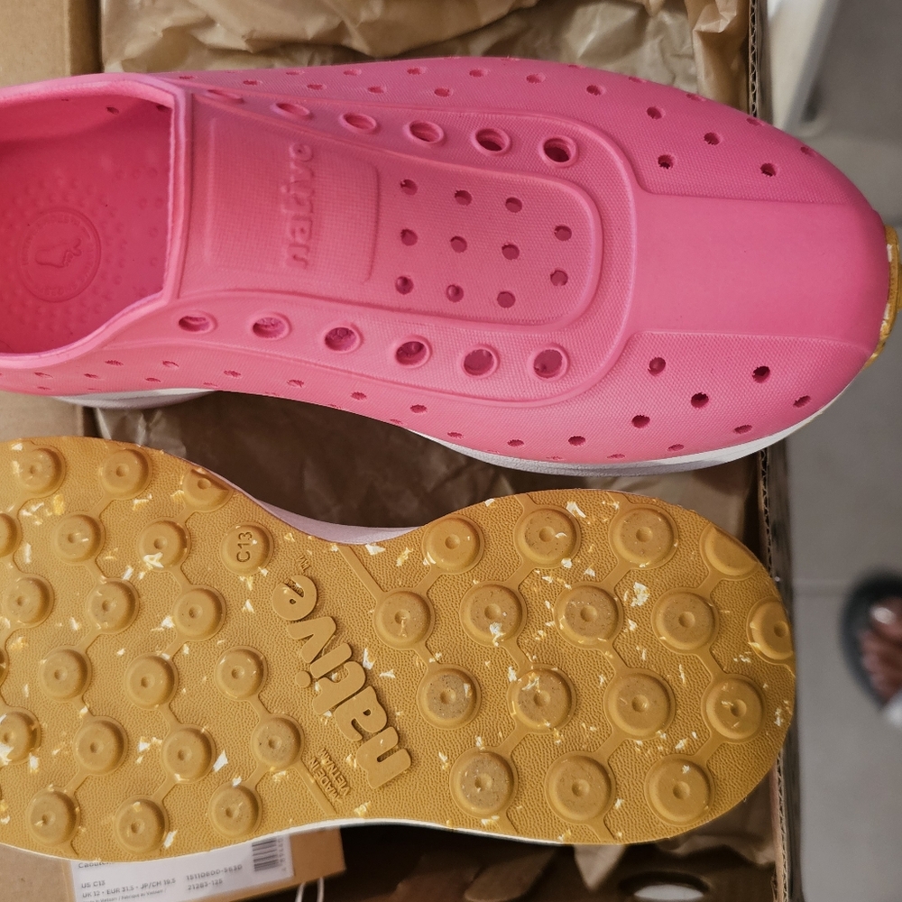 Native Kids' Pre-School/Grade School Robbie Shoes, Sneakers, Girls', Slip On